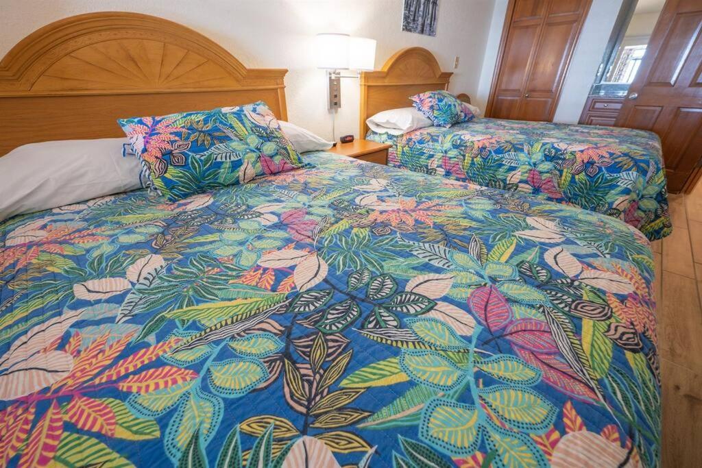 New Remodeled Direct Oceanfront Views Beach Cove Миртл-Бич Экстерьер фото